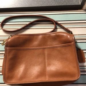 Coach vintage shoulder bag | Detachable shoulder Strap